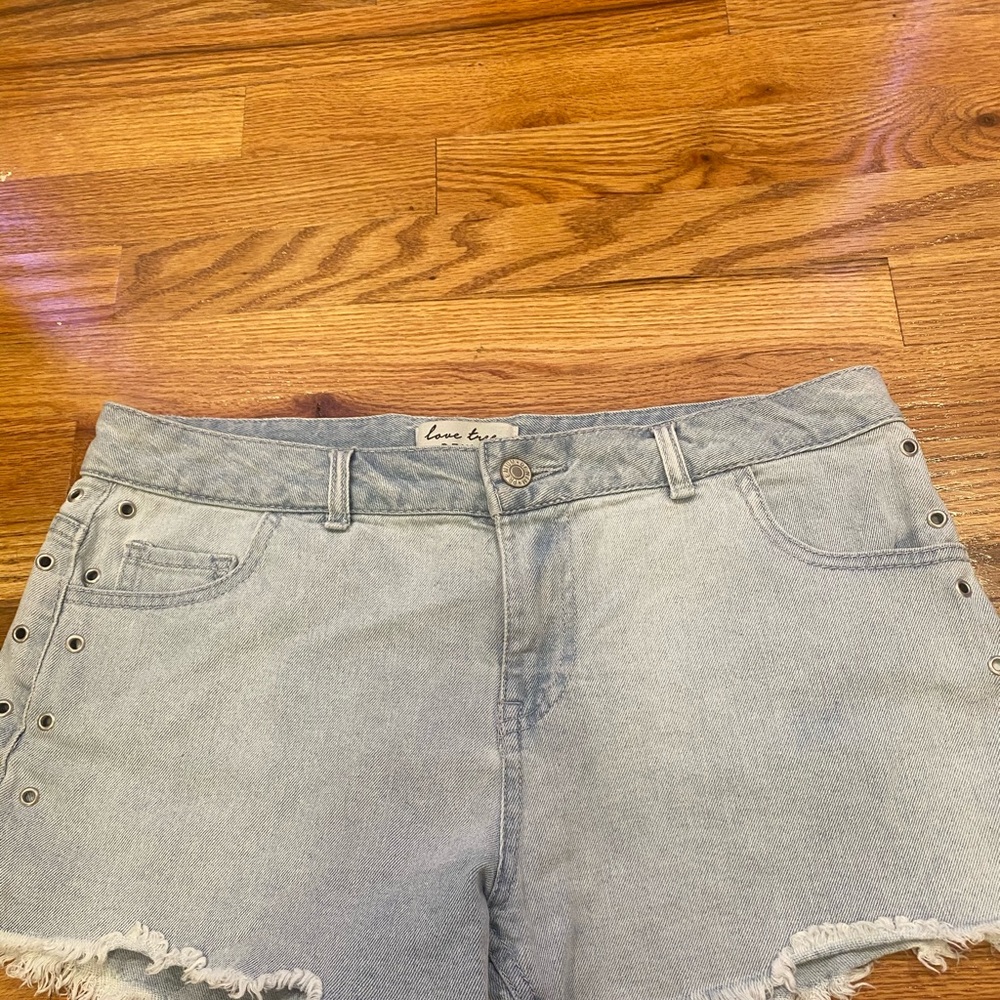 Jean shorts!